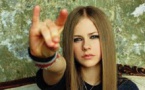 Avril Lavigne recrée la pochette de son premier album