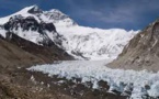 Un millier de microbes inconnus libérés par la fonte des glaciers au Tibet,