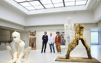 Brad Pitt expose ses premières sculptures en Finlande