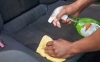 Comment nettoyer les taches sur les sièges d'auto avec du bicarbonate de soude