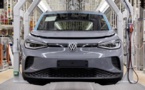 Volkswagen contraint de revoir ses plans électriques