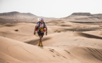 À 75 ans, un britannique se prépare à prendre part au Marathon des Sables au Maroc