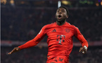 Alphonso Davies prolonge au Bayern Munich jusqu’en 2030, mettant fin aux rumeurs sur le Real Madrid