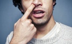 Insolite : et si toucher son nez pouvait affecter votre cerveau ?