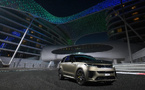 ​Le Range Rover Sport SV s'impose à Yas Marina