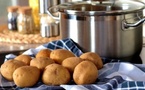 Ne laisse plus tes pommes de terre brunir avec cette astuce !