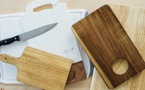 Planche en bois ou plastique : laquelle est vraiment la plus saine ?