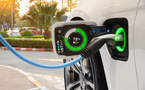 ​Voici les 7 points clés à vérifier avant d'acheter une voiture électrique en 2025