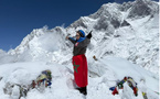 Au sommet du monde : Hind Zemmama, une femme, un drapeau, un message