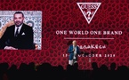 GUESS célèbre son histoire au Maroc: “One World, One Brand” en grand format