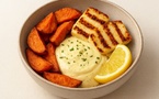 Le Bol Chaud de l’Hiver : patate douce rôtie, halloumi grillé &amp; sauce parisienne citron