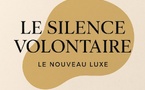 Pourquoi le “silence volontaire” devient le nouveau luxe de 2025 ?