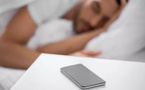 Dormir avec le Wi-Fi ? Ce que ton corps et ton portefeuille en pensent