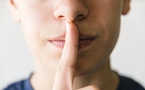 Secrets, stress et tête pleine : quand ce qu’on garde pour soi finit par nous peser