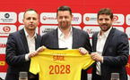 Pierre Sage confirme son avenir au RC Lens malgré les sollicitations