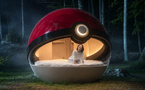 Pokémon transforme une Poké Ball géante en hôtel insolite au Japon