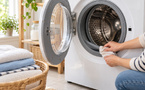 Linge qui sent le renfermé : le coupable n’est peut-être pas votre lessive !