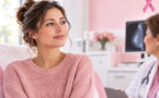 Octobre Rose : trop jeune pour un cancer du sein ? Une idée reçue à déconstruire
