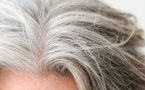 Cheveux blancs : pourquoi apparaissent-ils et peut-on retarder leur arrivée ?