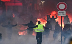 France sous tension : les couvre-feux reconduits, le dialogue attendu