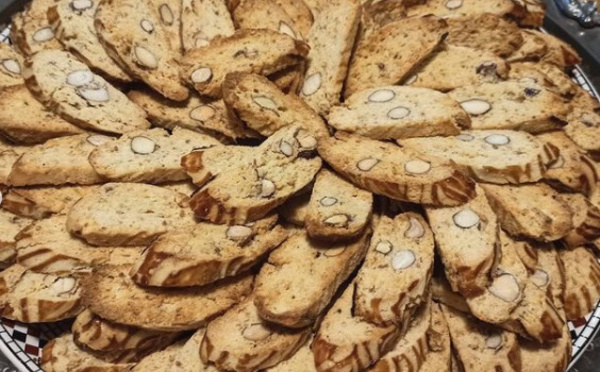 Gâteau marocain : Fequasses amandes raisins