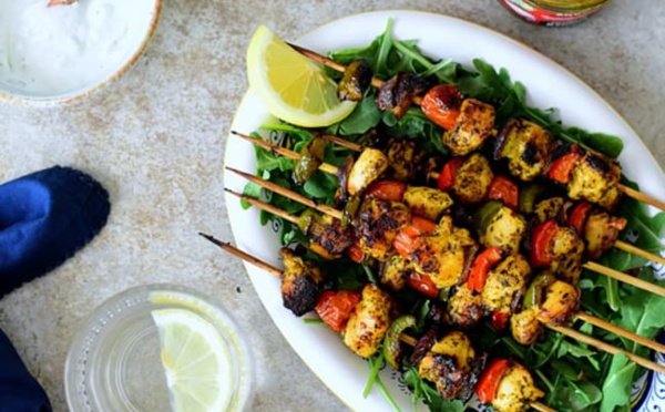 Brochettes de poisson à la « charmoula »