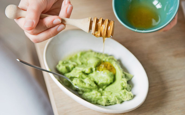 Soin anti-ride à base d'avocat