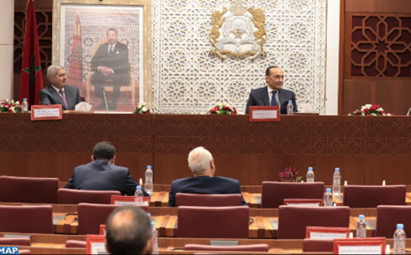  Remise des prix de la première édition de la presse parlementaire.