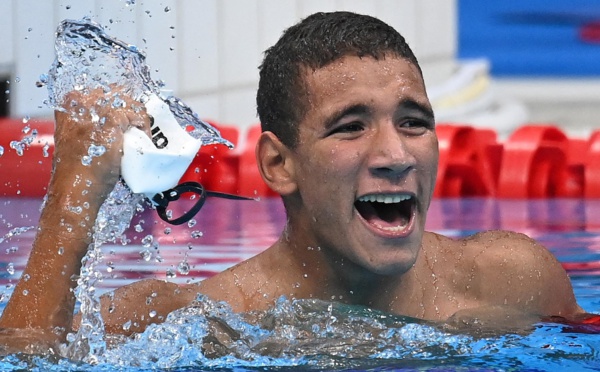 JO : Le Tunisien Ahmed Hafnaoui a remporté la médaille d’or sur 400m nage libre