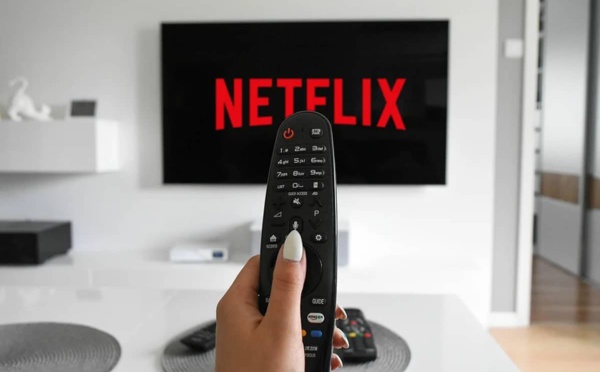 Netflix exige le pass sanitaire à ses équipes de tournage