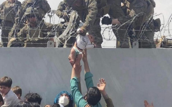 Afghanistan : Le bébé donné aux Américains a été rendu à son père