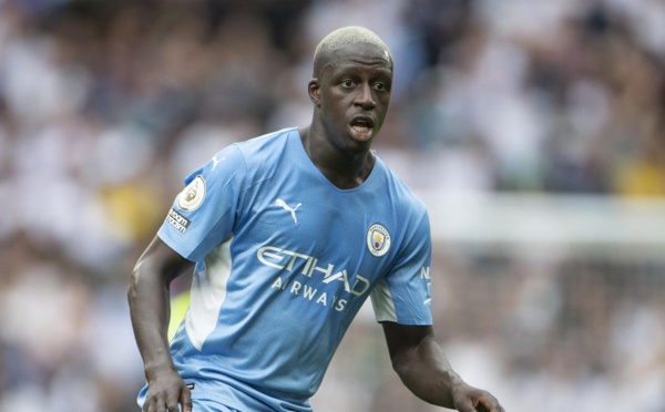 Manchester  City :  accusé de viols,  Benjamin Mendy  placé en détention provisoire