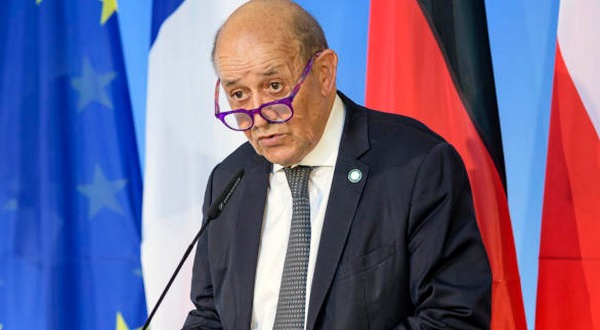 Jean-Yves Le Drian, toujours méprisant et aujourd'hui méprisé...