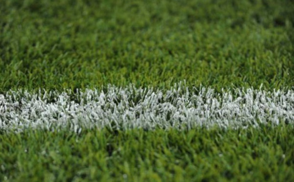 Anarchie sur les pelouses synthétiques