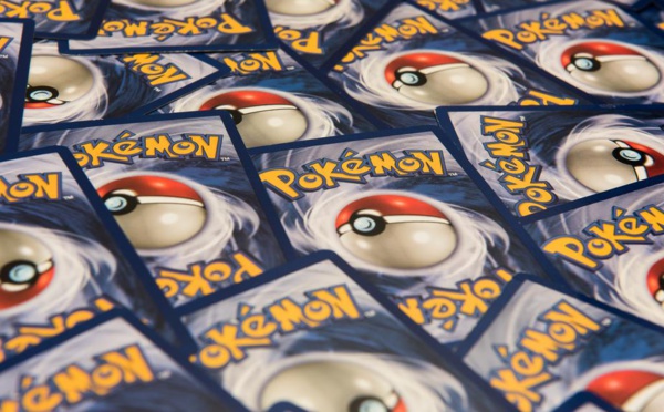 États-Unis : un homme utilise près de 50 000 euros d'aide Covid pour acheter une carte Pokémon