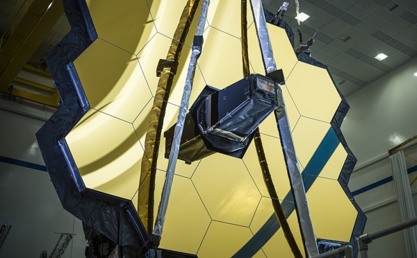 Lancement dans l'espace d'un projet titanesque : Le télescope James Webb !