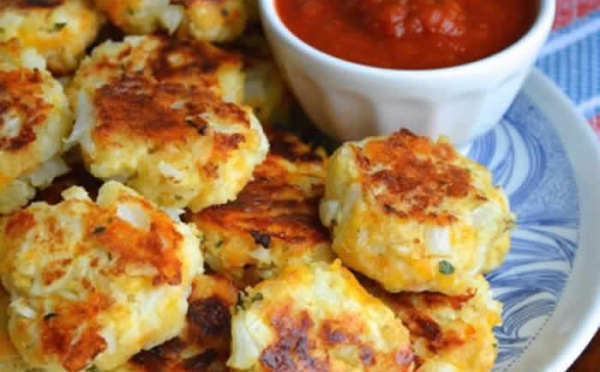 Croquettes délicieuses de chou-fleur au parmesan