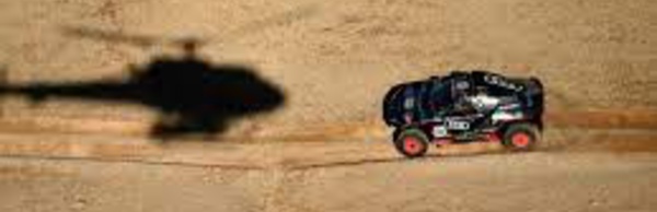 La question d'un arrêt du Dakar se "pose" après l'explosion contre un véhicule