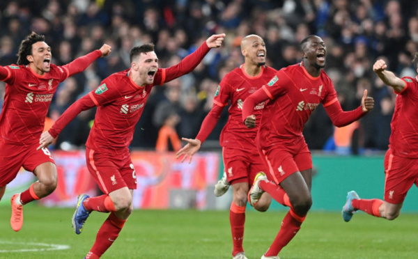 Liverpool remporte la Coupe de la Ligue en battant Chelsea en finale