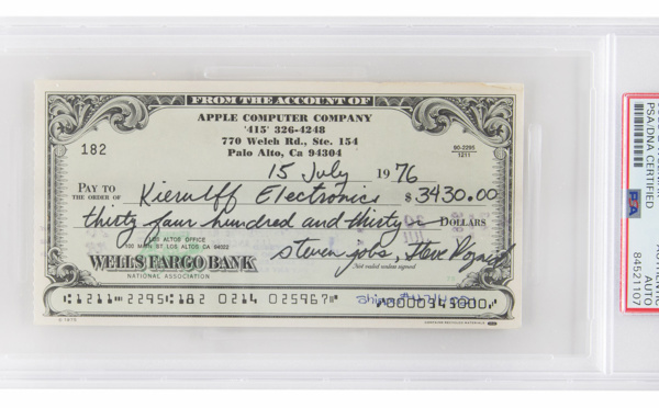 Steve Jobs : un chèque daté de 1976 vendu aux enchères