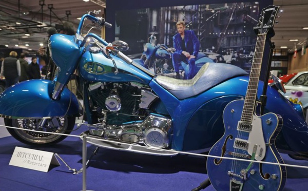 Une Harley-Davidson de Johnny Hallyday bat un record aux enchères
