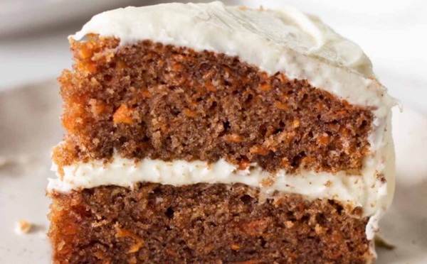 Carrot cake épicé au cream cheese