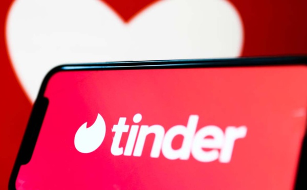 Match, le propriétaire de Tinder, attaque Google en justice