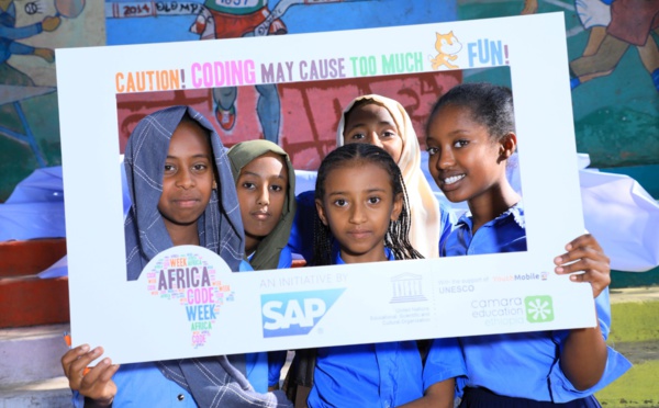 Africa Code Week forme 1,8 million de jeunes africains au numérique en 2021