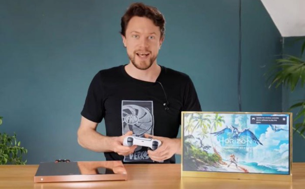 Un YouTubeur crée la première console Sony Slim