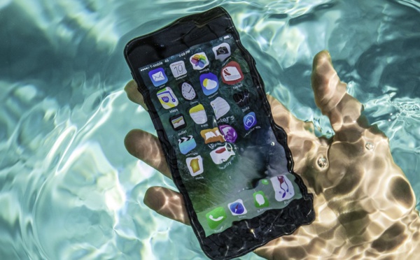 Il récupère son IPhone en état de marche après 10 mois au fond d'une rivière