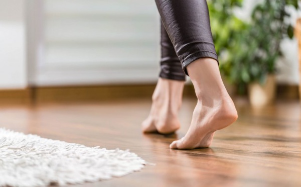 Réflexologie : Ces avantages de marcher pieds nus