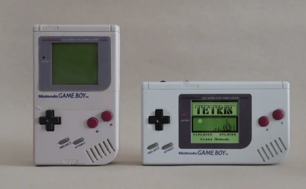 Un artiste crée une Game Boy horizontale