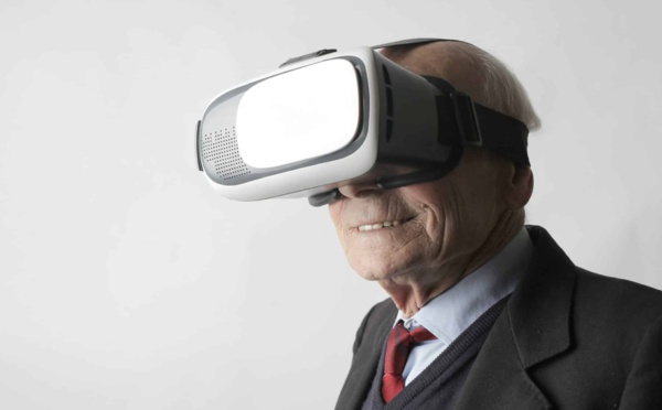 La réalité virtuelle : peut - elle aider les séniors ? 