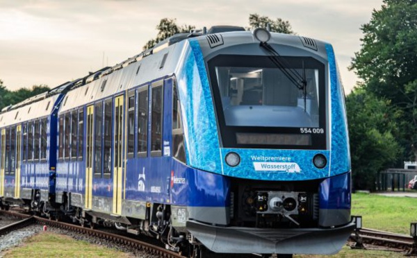 Le premier train au monde à l’hydrogène vert roule en Allemagne